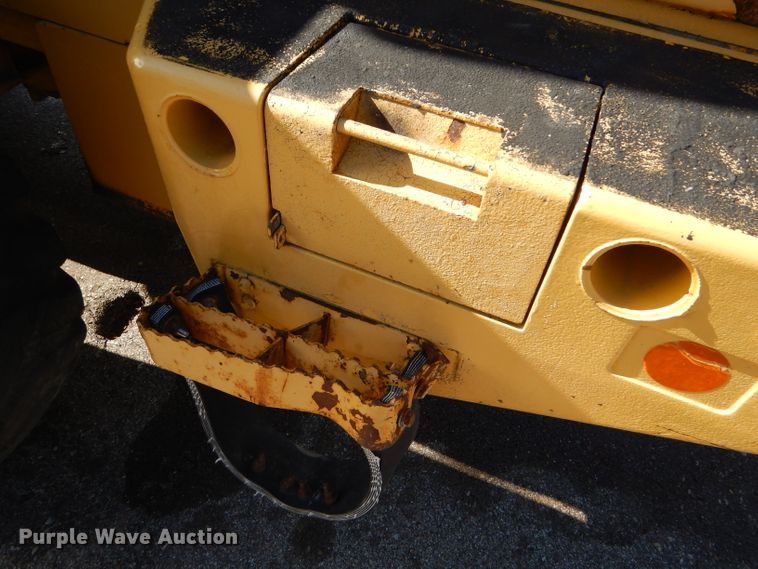 image for item DE4410 2005 John Deere 444J wheel loader