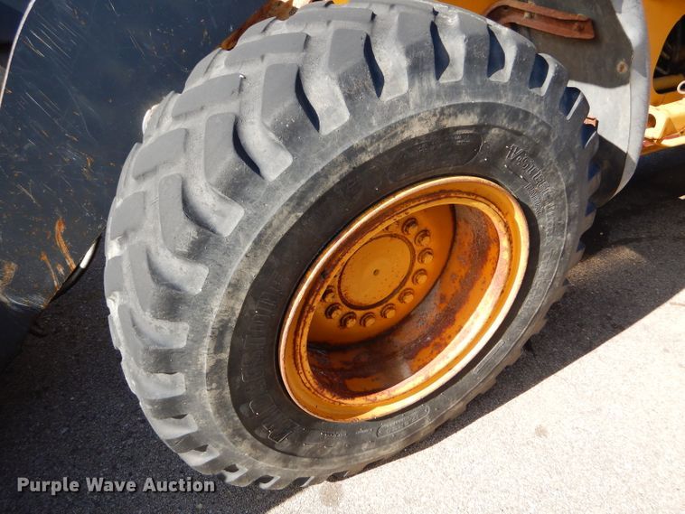 image for item DE4410 2005 John Deere 444J wheel loader