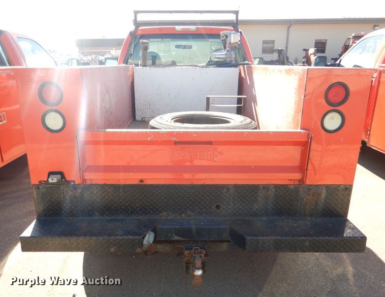 image for item DE4411 2008 Ford F250 Super Duty utility bed pickup truck