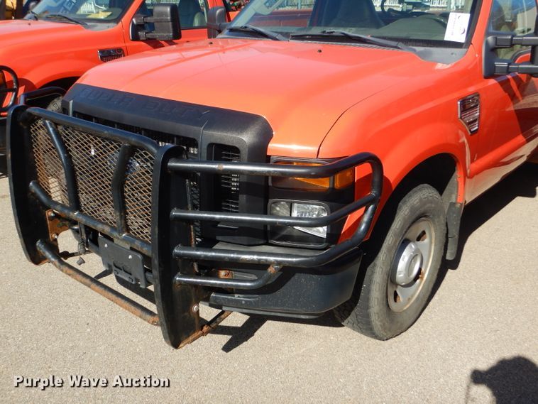 image for item DE4411 2008 Ford F250 Super Duty utility bed pickup truck