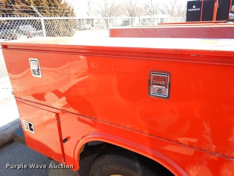 image for item DE4411 2008 Ford F250 Super Duty utility bed pickup truck