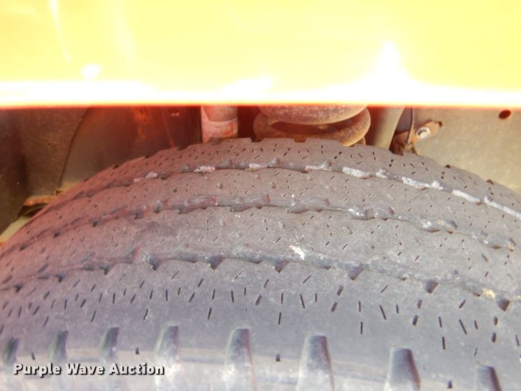 image for item DE4411 2008 Ford F250 Super Duty utility bed pickup truck