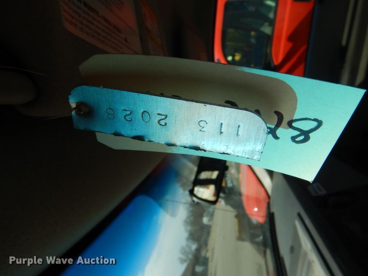 image for item DE4411 2008 Ford F250 Super Duty utility bed pickup truck