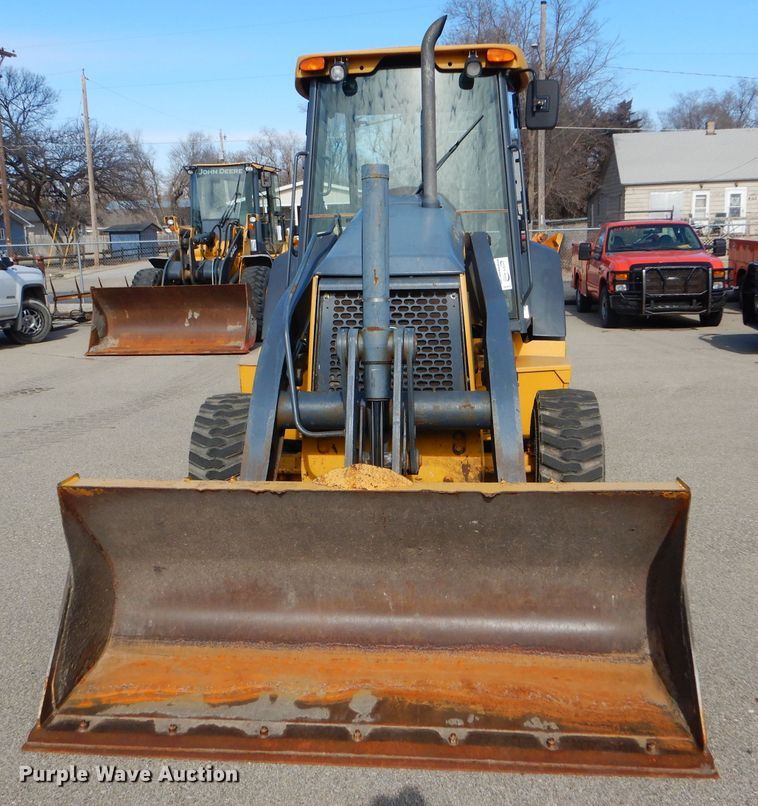 image for item DE4412 2007 John Deere 310J backhoe