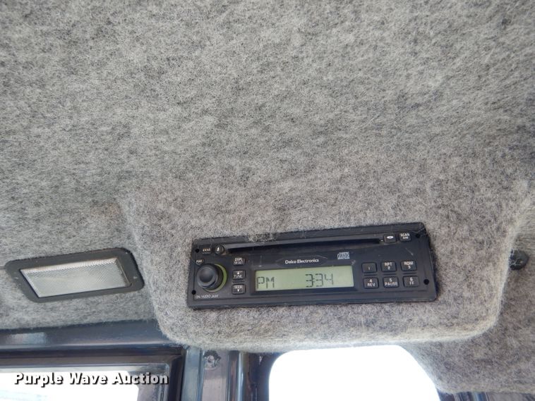 image for item DE4412 2007 John Deere 310J backhoe