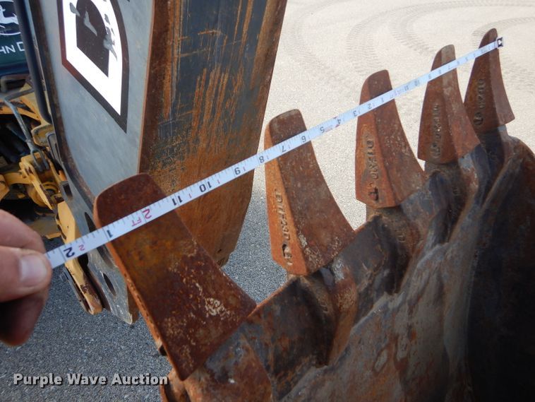image for item DE4412 2007 John Deere 310J backhoe