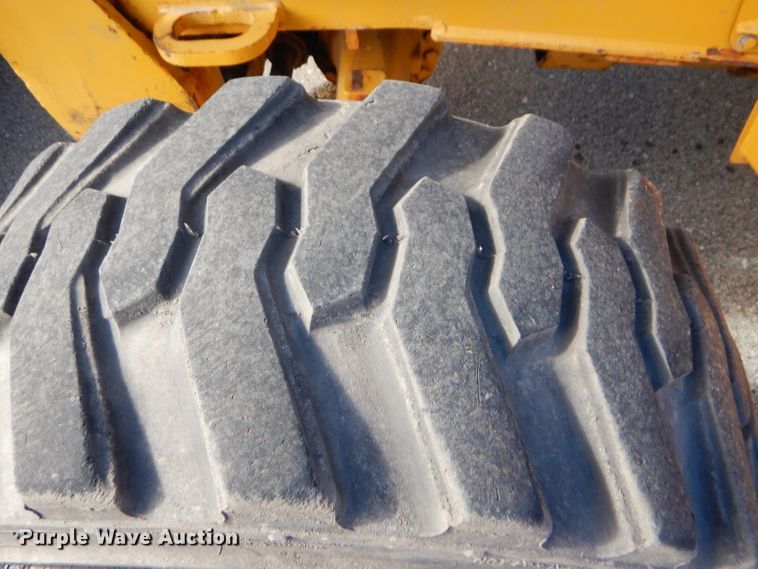 image for item DE4412 2007 John Deere 310J backhoe