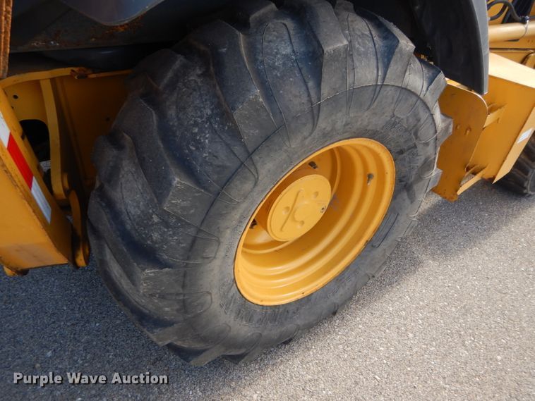 image for item DE4412 2007 John Deere 310J backhoe