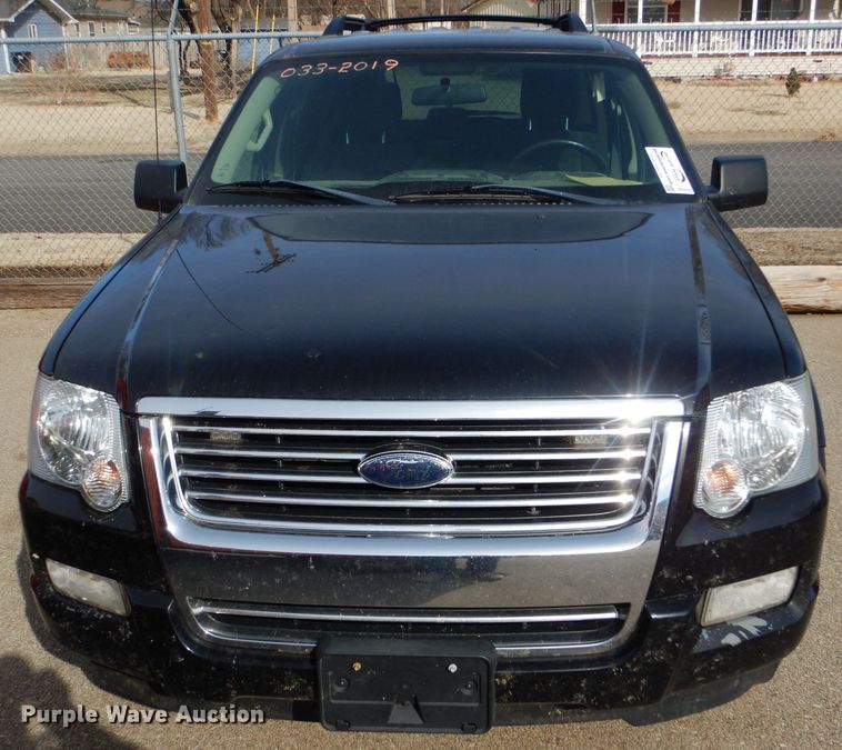 image for item DE4413 2009 Ford Explorer SUV