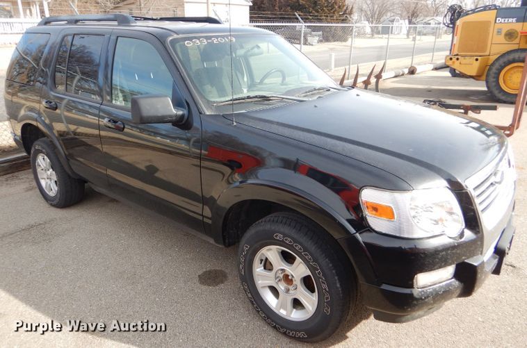 image for item DE4413 2009 Ford Explorer SUV