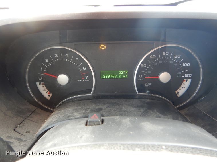 image for item DE4413 2009 Ford Explorer SUV