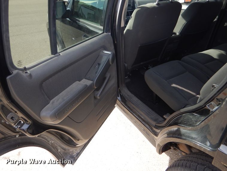 image for item DE4413 2009 Ford Explorer SUV