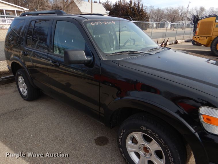 image for item DE4413 2009 Ford Explorer SUV