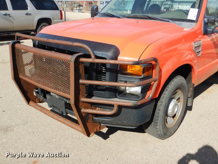 image for item DE4415 2009 Ford F250 Super Duty utility bed pickup truck