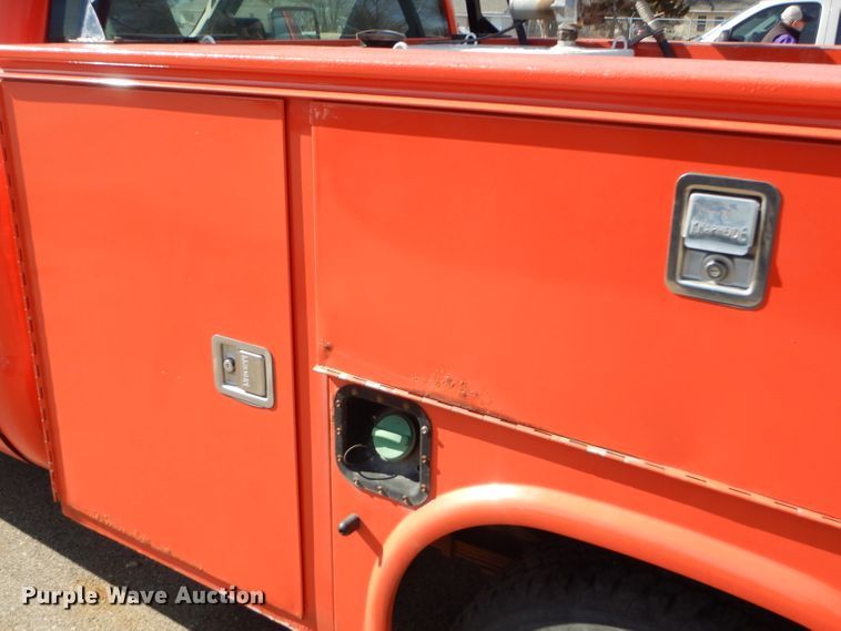 image for item DE4415 2009 Ford F250 Super Duty utility bed pickup truck