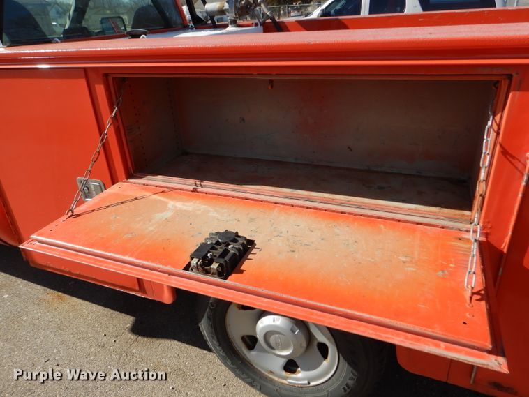 image for item DE4415 2009 Ford F250 Super Duty utility bed pickup truck