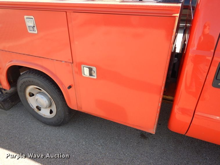 image for item DE4415 2009 Ford F250 Super Duty utility bed pickup truck