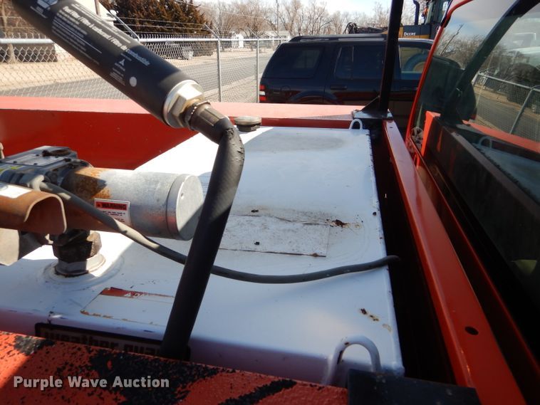 image for item DE4415 2009 Ford F250 Super Duty utility bed pickup truck