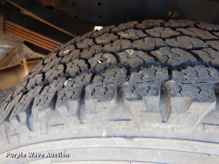 image for item DE4415 2009 Ford F250 Super Duty utility bed pickup truck