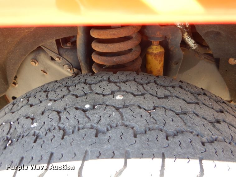 image for item DE4415 2009 Ford F250 Super Duty utility bed pickup truck