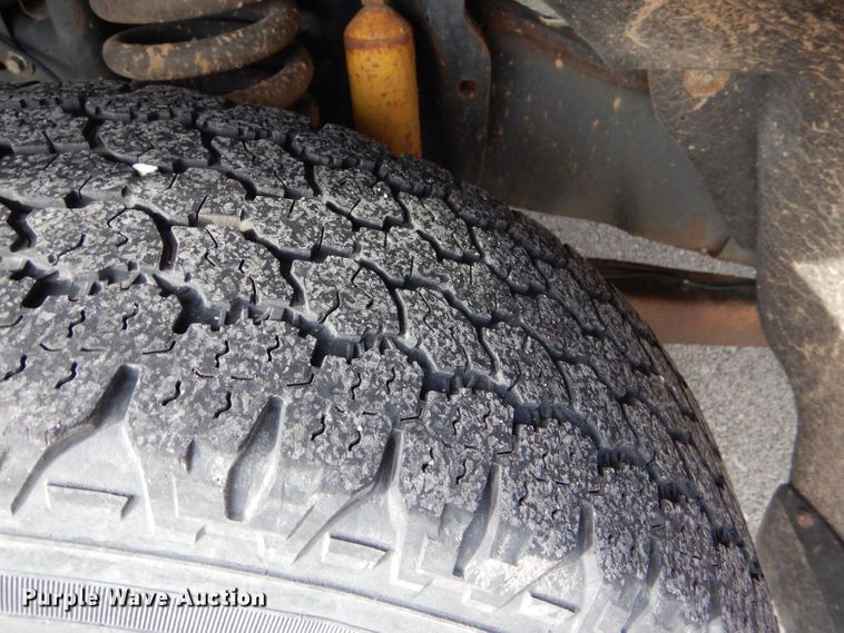 image for item DE4416 2009 Ford F250 Super Duty utility bed pickup truck