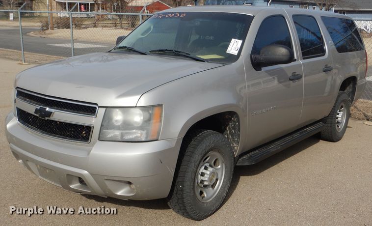 image for item DE4417 2008 Chevrolet Suburban 2500 SUV