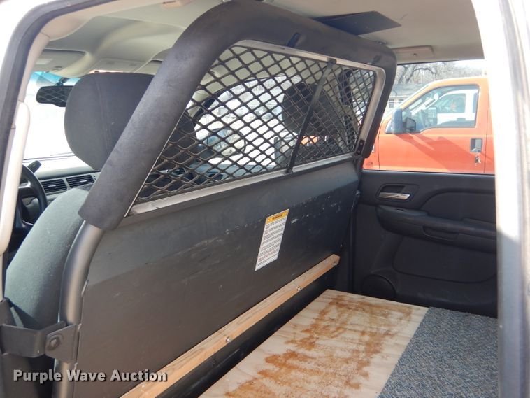 image for item DE4417 2008 Chevrolet Suburban 2500 SUV