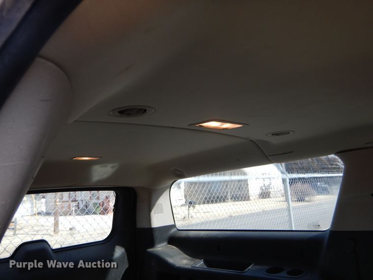 image for item DE4417 2008 Chevrolet Suburban 2500 SUV