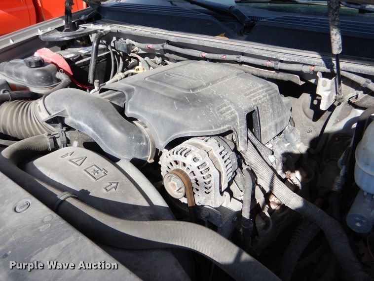 image for item DE4417 2008 Chevrolet Suburban 2500 SUV