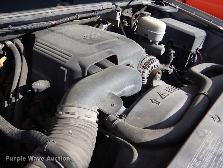 image for item DE4417 2008 Chevrolet Suburban 2500 SUV