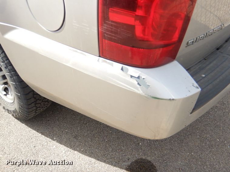 image for item DE4417 2008 Chevrolet Suburban 2500 SUV