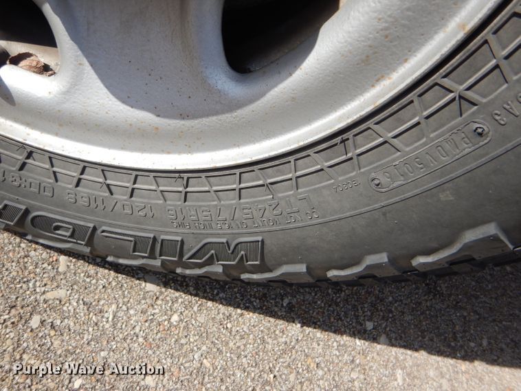 image for item DE4417 2008 Chevrolet Suburban 2500 SUV