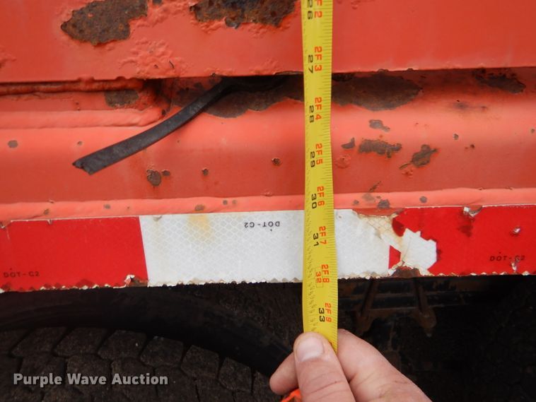 image for item DE4425 2001 Sterling LT7501 dump truck