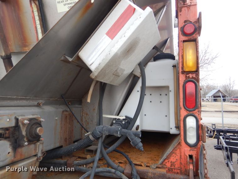 image for item DE4425 2001 Sterling LT7501 dump truck