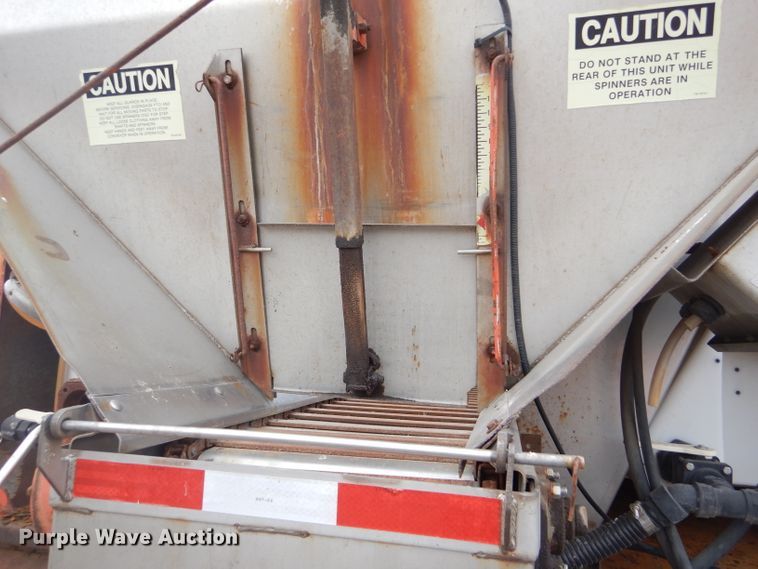 image for item DE4425 2001 Sterling LT7501 dump truck