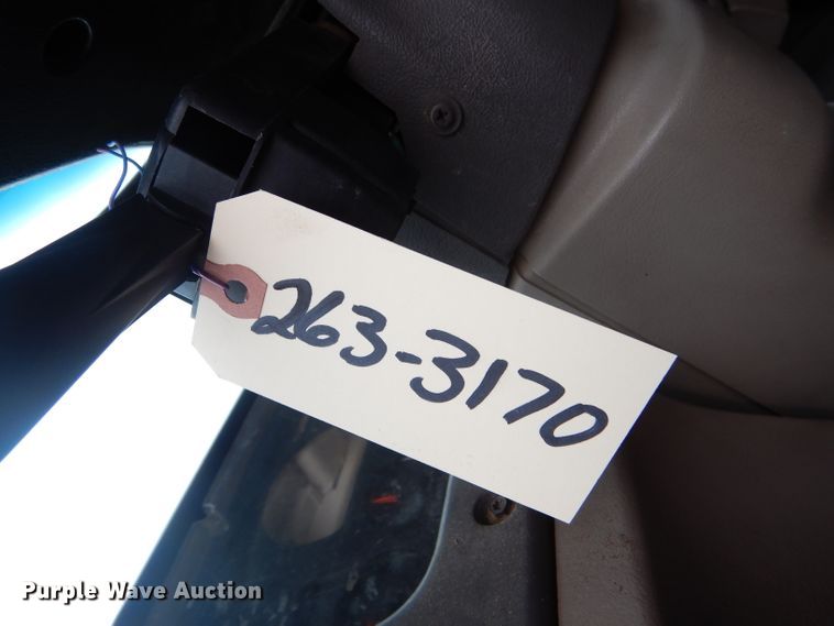 image for item DE4425 2001 Sterling LT7501 dump truck