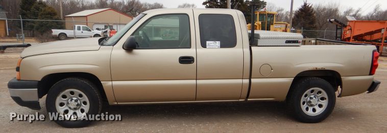 image for item DE4426 2006 Chevrolet Silverado 1500 Ext. Cab pickup truck