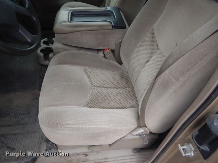 image for item DE4426 2006 Chevrolet Silverado 1500 Ext. Cab pickup truck