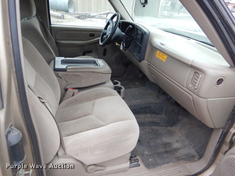 image for item DE4426 2006 Chevrolet Silverado 1500 Ext. Cab pickup truck