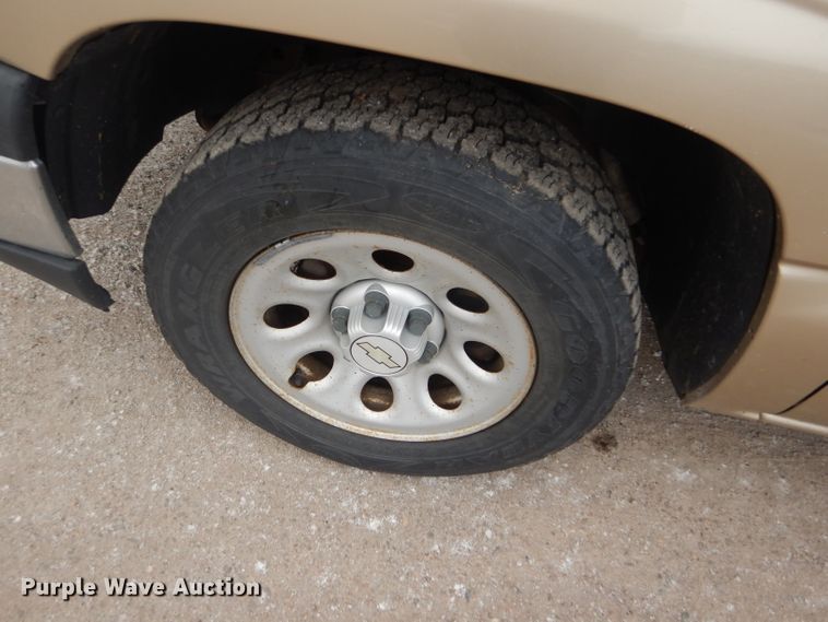 image for item DE4426 2006 Chevrolet Silverado 1500 Ext. Cab pickup truck