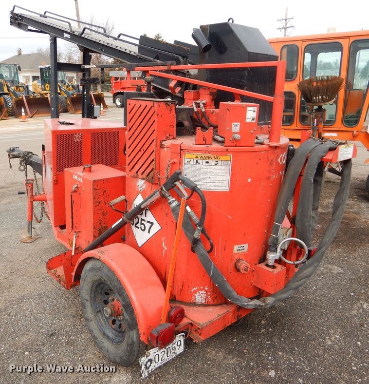 image for item DE4428 2004 Craft Co SS-125 crack sealer