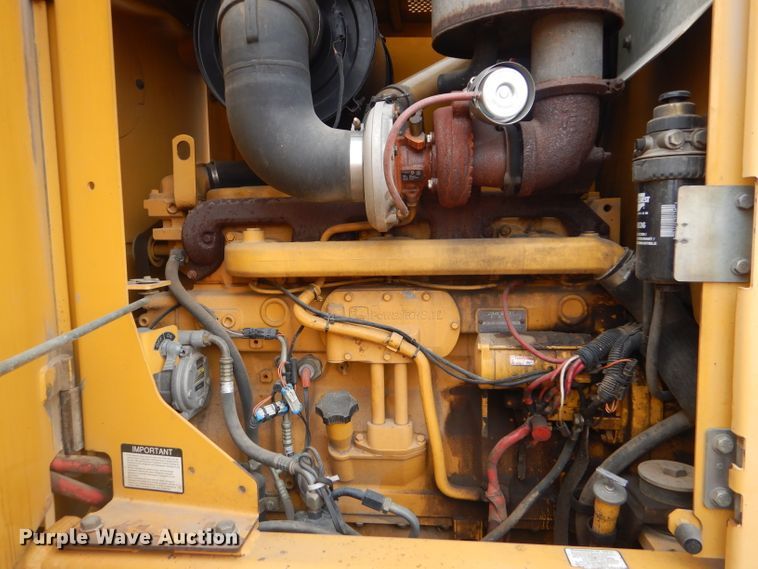 image for item DE4430 2001 John Deere 770CH motor grader