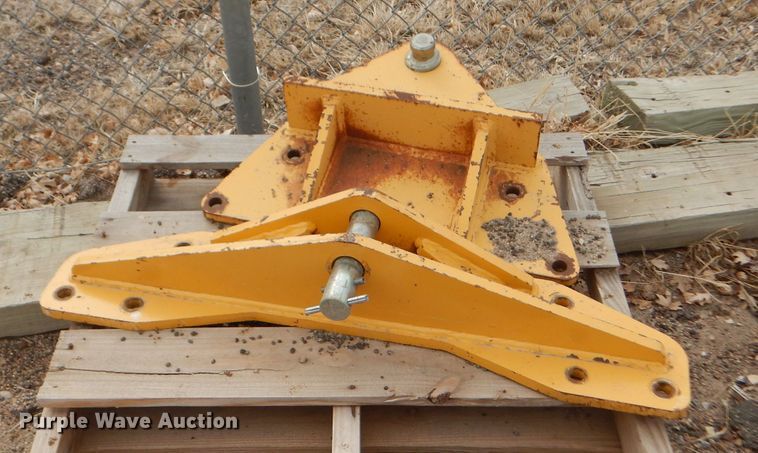 image for item DE4430 2001 John Deere 770CH motor grader