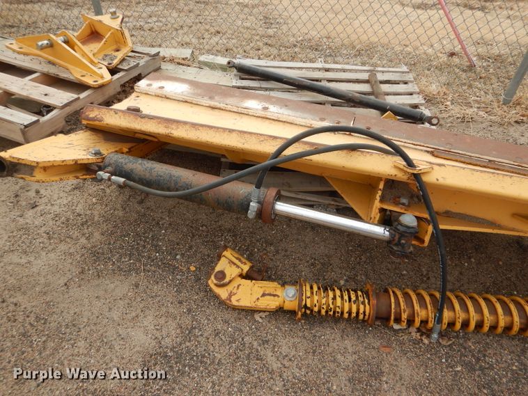 image for item DE4430 2001 John Deere 770CH motor grader