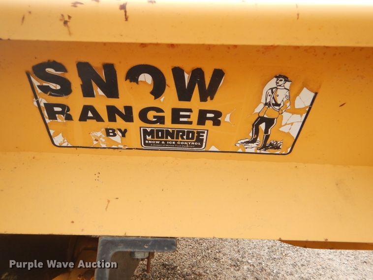 image for item DE4430 2001 John Deere 770CH motor grader