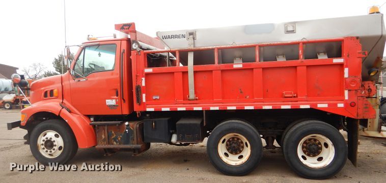 image for item DE4432 2001 Sterling LT7501 dump truck