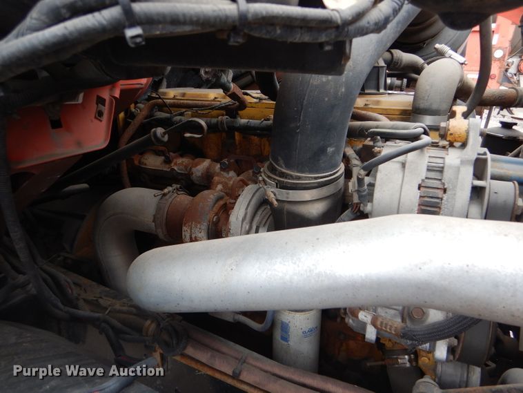 image for item DE4432 2001 Sterling LT7501 dump truck