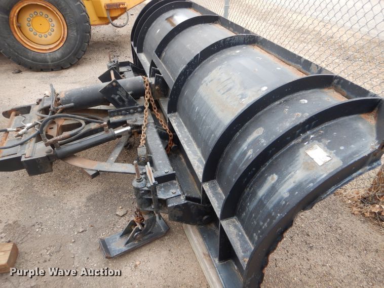 image for item DE4432 2001 Sterling LT7501 dump truck