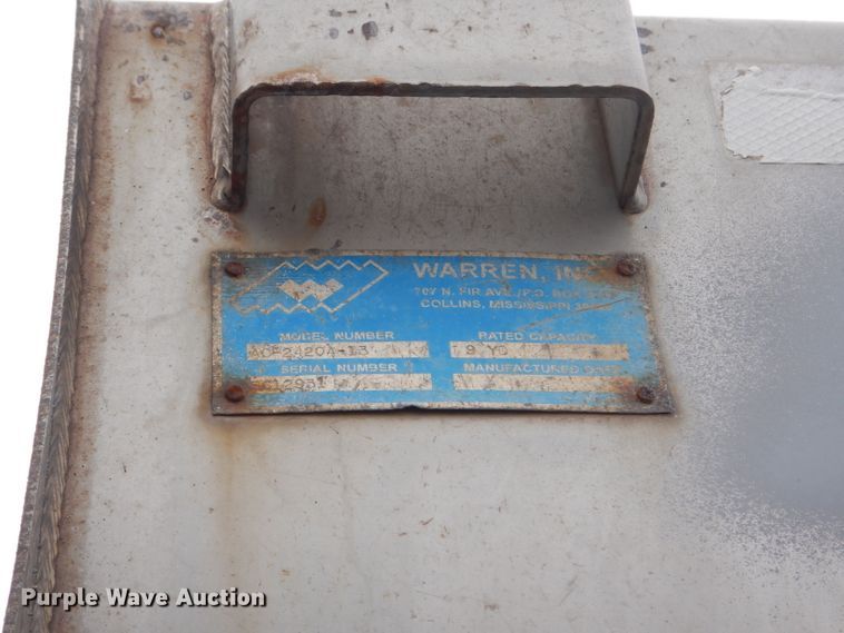 image for item DE4432 2001 Sterling LT7501 dump truck