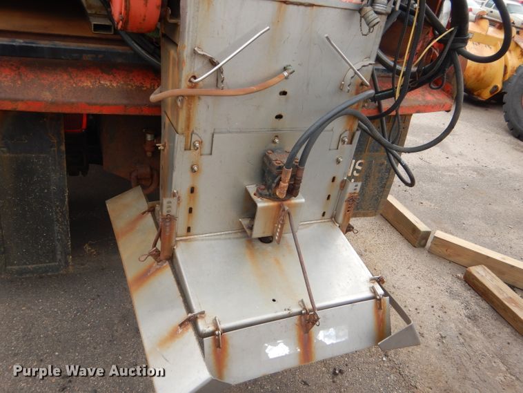 image for item DE4432 2001 Sterling LT7501 dump truck